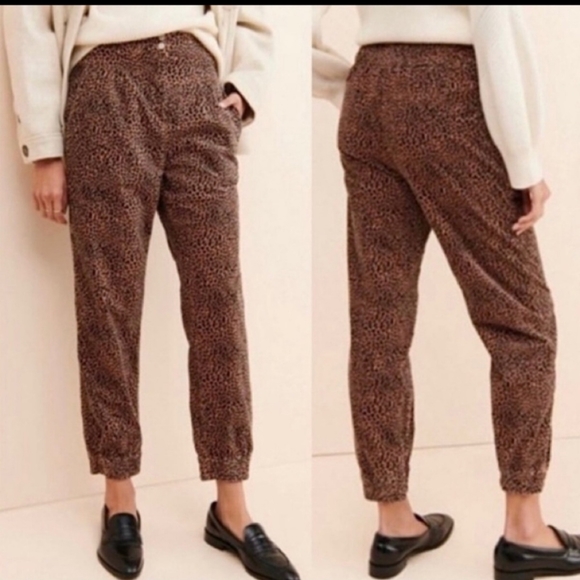 Anthropologie Pants - Anthropologie Leopard Print Kalea Corduroy Joggers